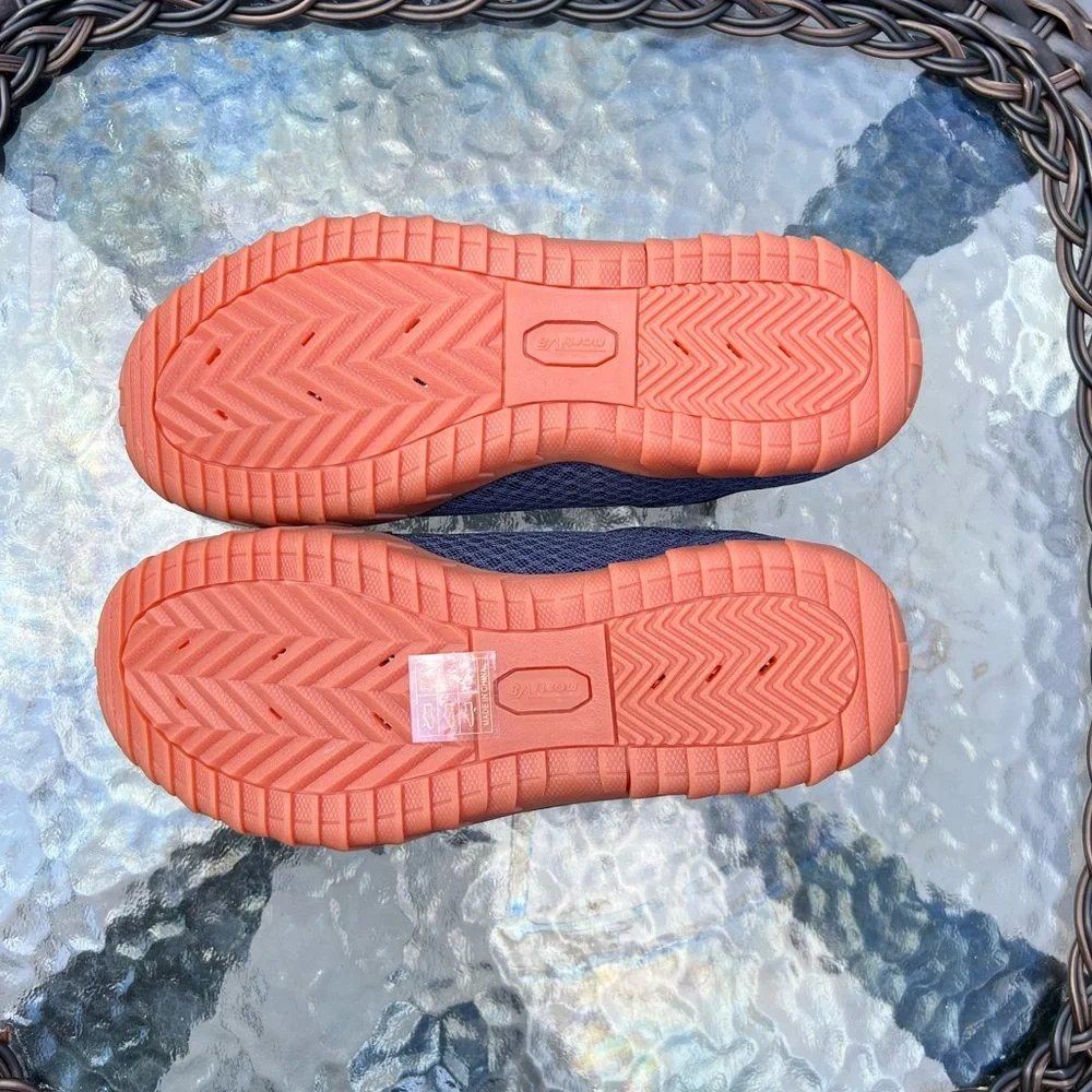Women, men, water shoes, size 6, barefoot, quick drying beach, hiking fishing